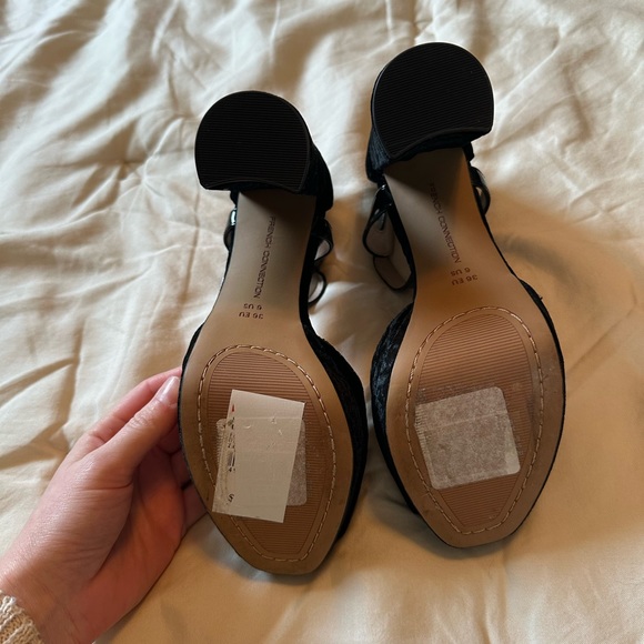 French Connection Dita velvet platform heels - Picture 3 of 5